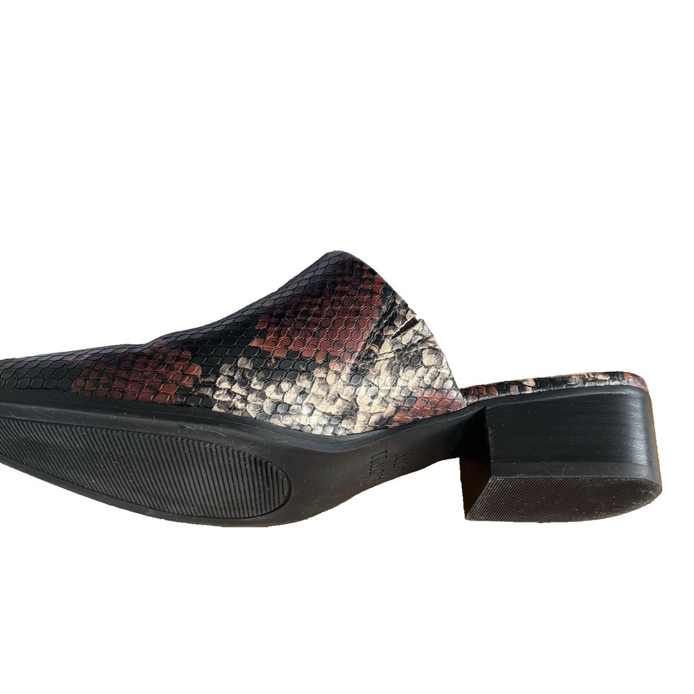 CROWN & IVY Womens Snake Print Pointed Toe Slip on Mules Kelsey 8 M - Picture 4 of 8
